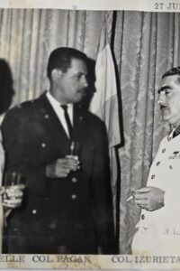 Clase IV - 27 Jul 1964 - CAPT CARNIELLE  COL PAGAN  Y COL IZURIETA MOLINA