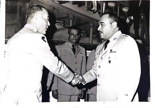 Clase IV - 1964 - GENERAL DEL MAR  SALUDO A SRS OFICIALES